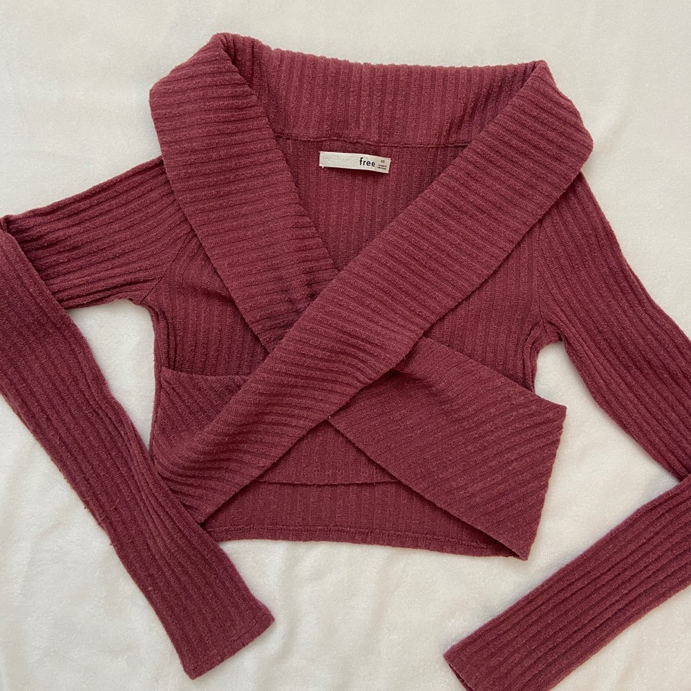 Aritzia off the shoulder wrap crop top